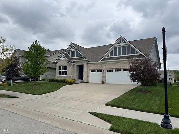 3rd image of 5447 Forest Glen Dr