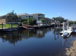 4400 Sanddollar Ct, New Port Richey, FL 34652