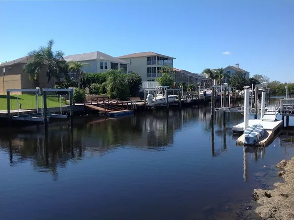 4400 Sanddollar Ct, New Port Richey, FL 34652