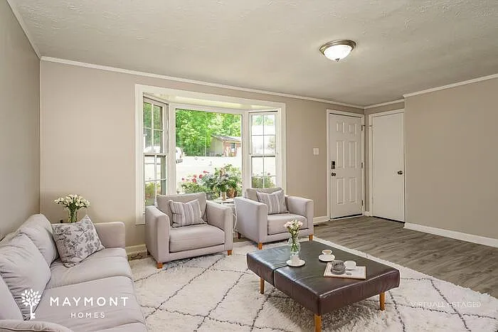 1404 Waterloo Dr — Photo 4