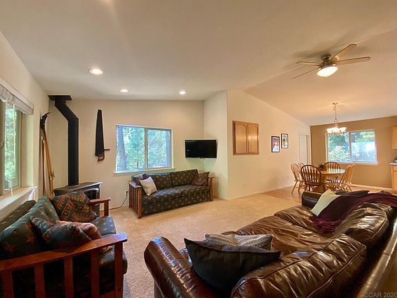 3rd image of 2767 Quartz Dr #215/14