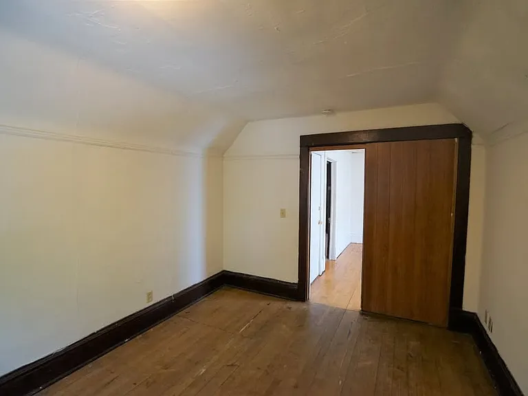 345 W Doty St #2 — Photo 5