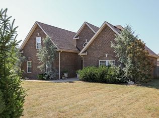 1033 Spring Creek Dr, Murfreesboro, TN 37129