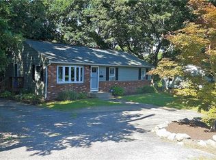 10 Yates Ave, Coventry, RI 02816