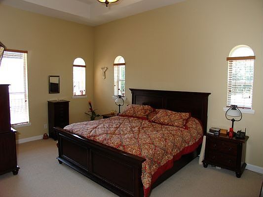 Huge Masterbedrom
