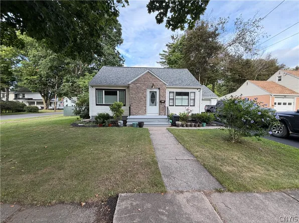 110 Meeker Ave, Utica, NY 13502