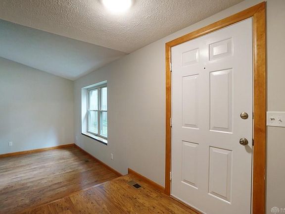 2nd image of 2422 Bentree Ct