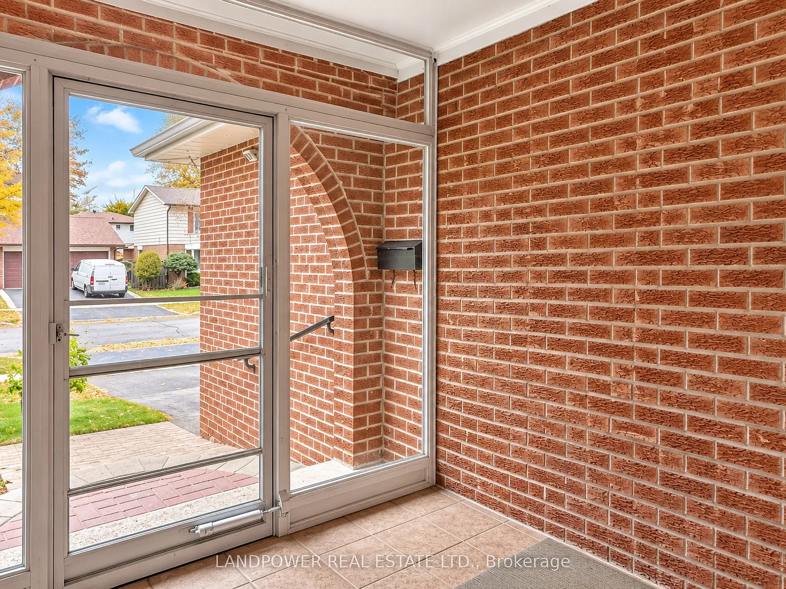5 Kellen St — Photo 4