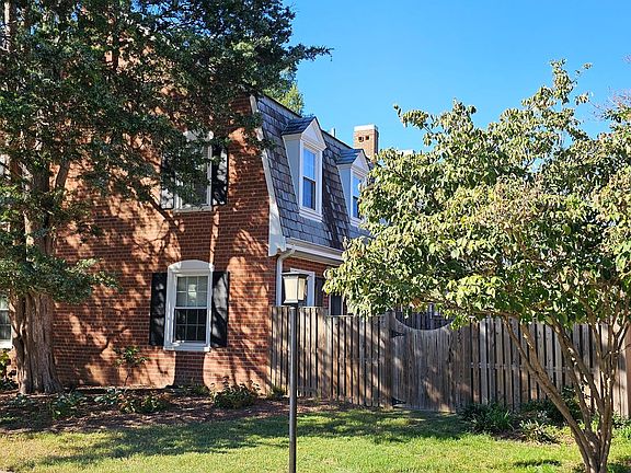 4th image of 3455 S Stafford St