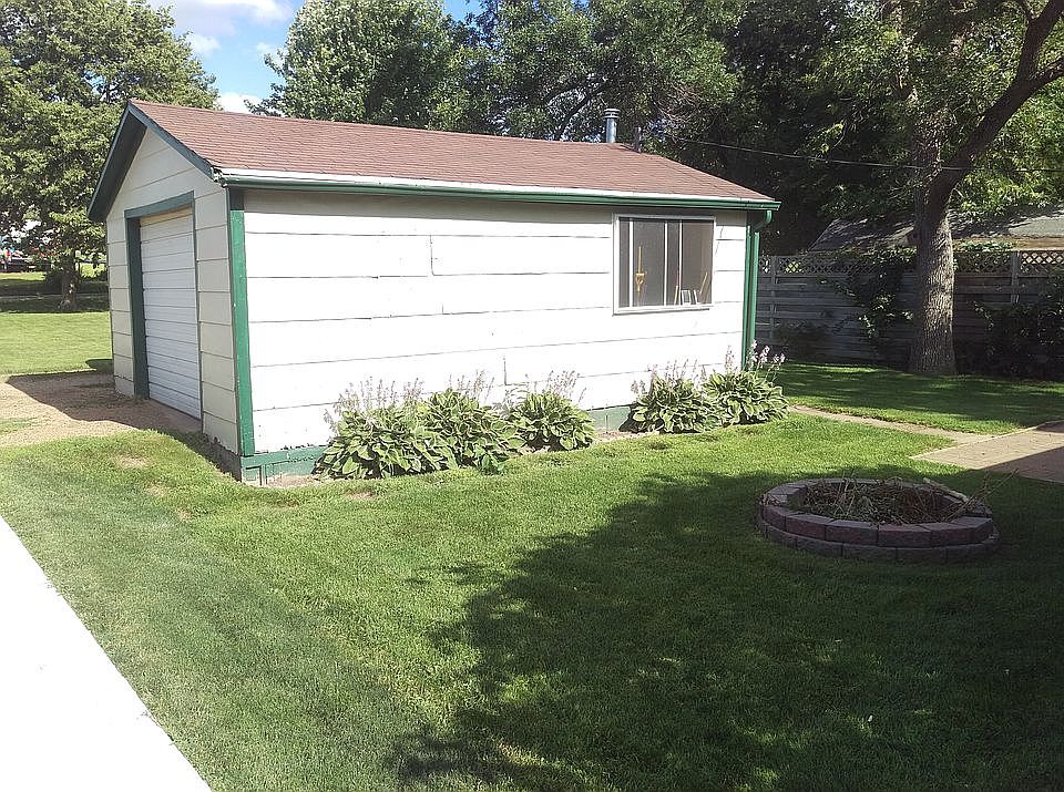 2nd image of 502 S Egan Ave
