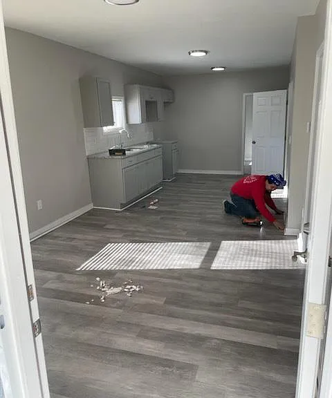 1410 Hardesty Ave — Photo 3