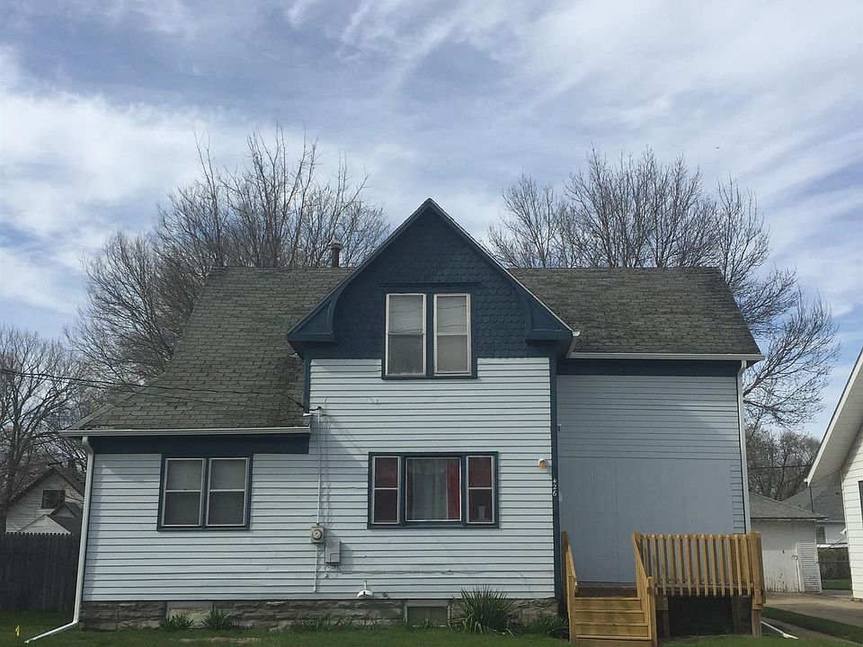 426 Riehl St, Waterloo, IA 50703 Zillow