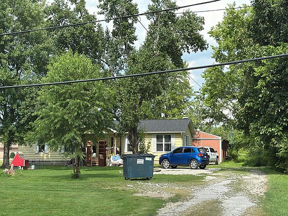 2nd image of 1890 N Broadway Ave