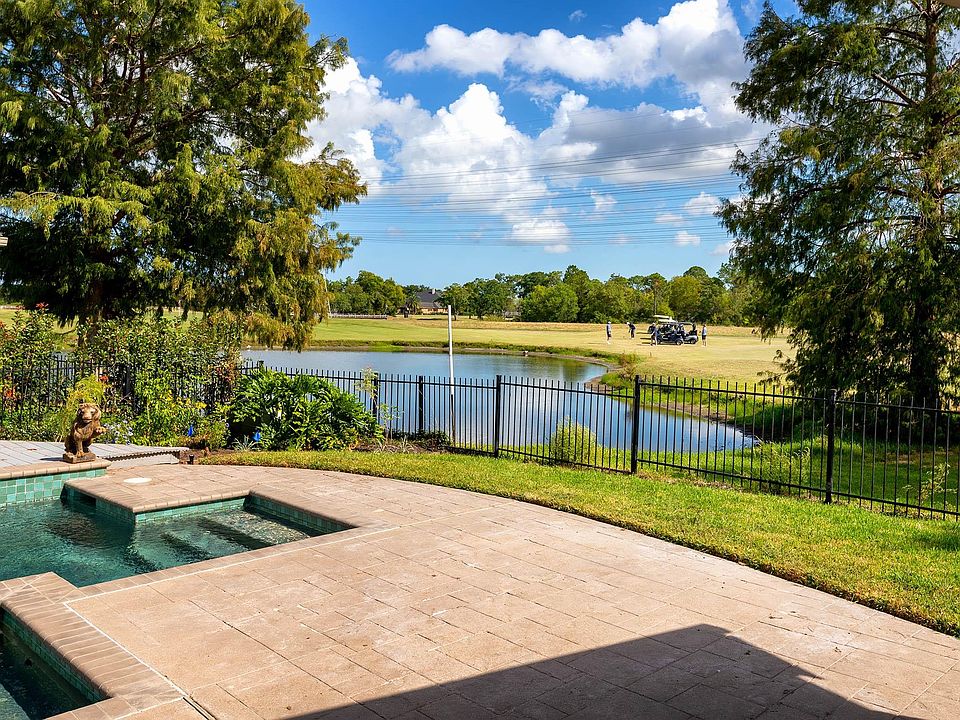 1st image of 2435 Thorndon Park Ct