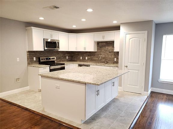 5th image of 4908 Penrose Ave