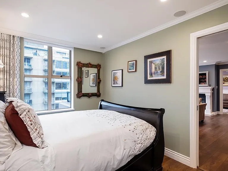 989 Richards St #2101 — Photo 20