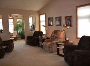 3413 Edgewood Village Loop, City of bismarck, ND 58503