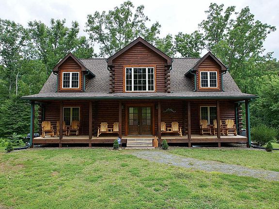 5th image of 353 Lake Edge Dr