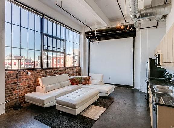 3rd image of 101 W Marshall St #U38