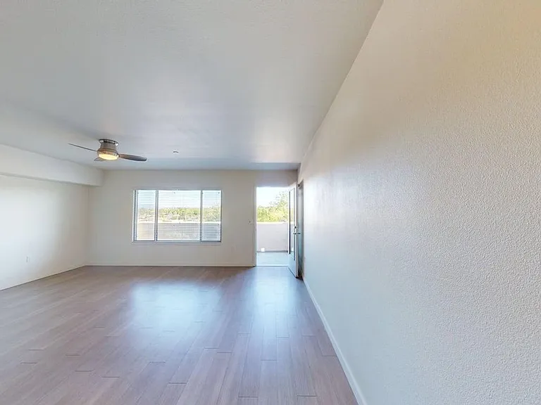 Platinum Apartments — Photo 28