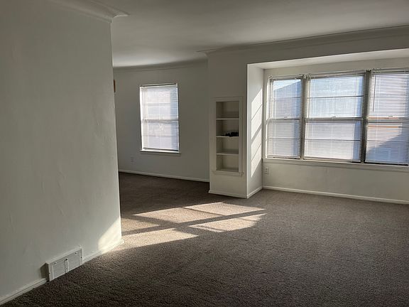 2nd image of 21201 Kingsville St APT 202