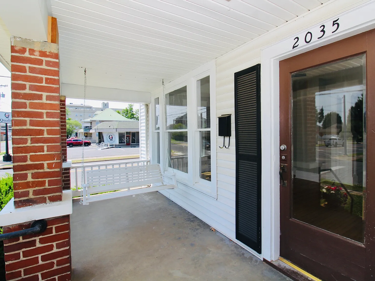 1 bed, $1,250 — Photo 2