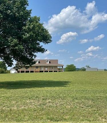 2nd image of 672 Deerwood Dr