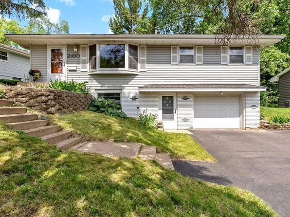 2490 Kewanee Way, Golden Valley, MN 55422