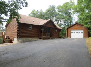 43 Woodlawn Rd, Branson West, MO 65737