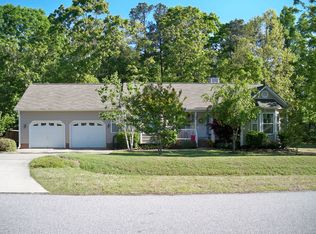 95 Rocky Point Ct, Fuquay Varina, NC 27526