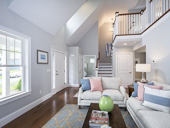 3rd image of 2 Ironwood Ln