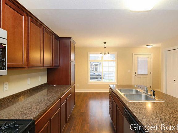 4th image of 647 Oriole Ct #0