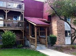 1875 Tall Oaks Dr #14, Aurora, IL 60505