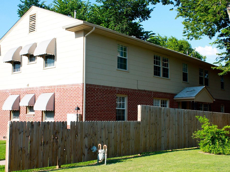 2nd image of 1123 S Xanthus Pl APT D