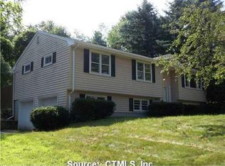 37 W Point Ter, Tariffville, CT 06081