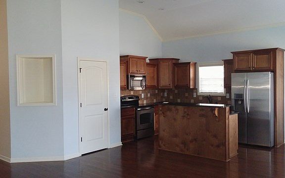 4th image of 86 Glen Arbor Ln