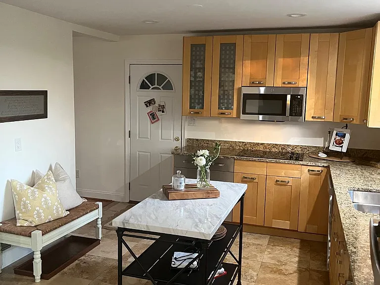 304 Old Courthouse Rd NE — Photo 6