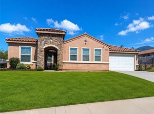 6668 N Ashlynn Way, San Bernardino, CA 92407