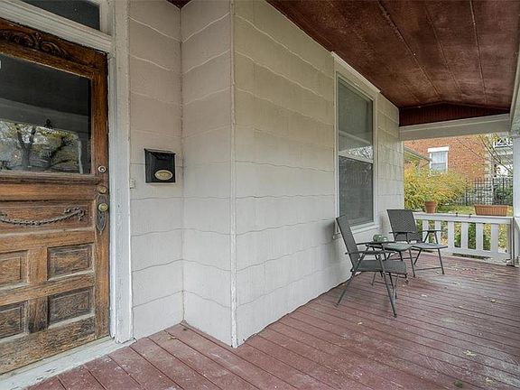 3rd image of 4223 Oak St