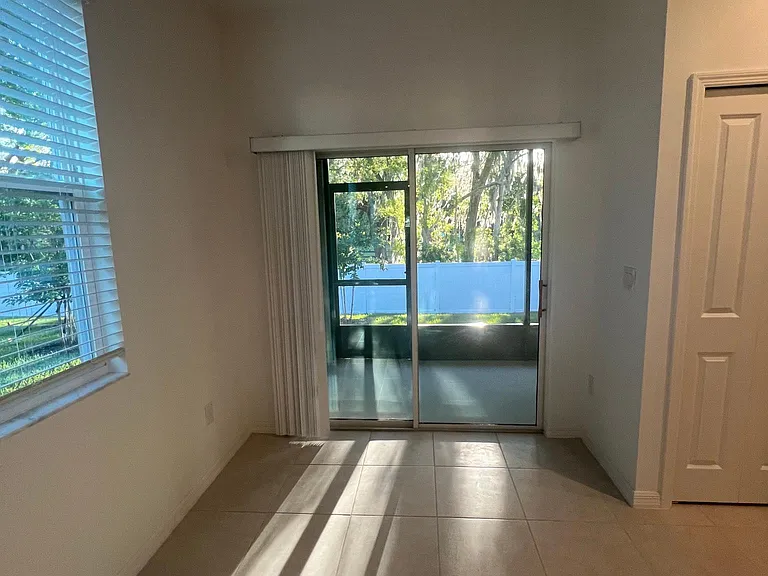 6081 Acara Ln — Photo 2
