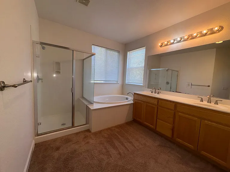 100 Mount Adams Cir — Photo 33