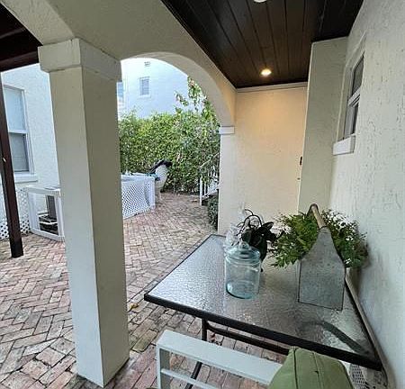 5th image of 252 Oleander Ave APT 5