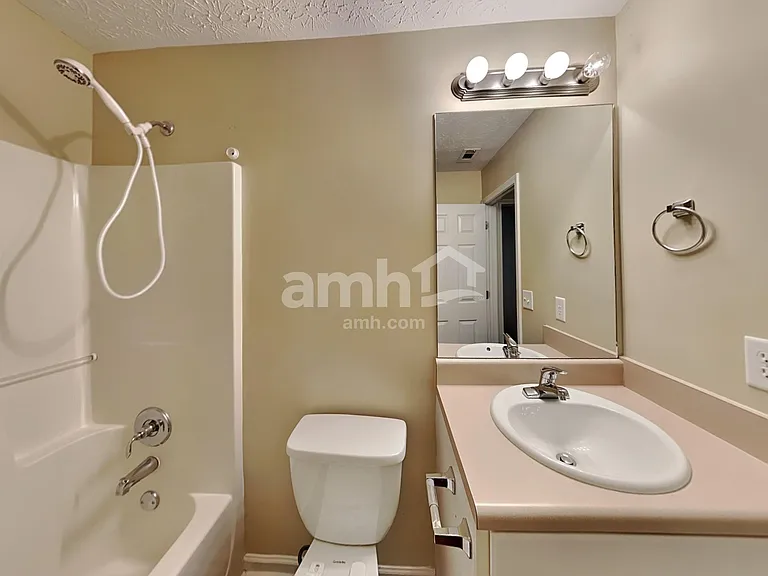 303 Cole Creek Dr — Photo 14