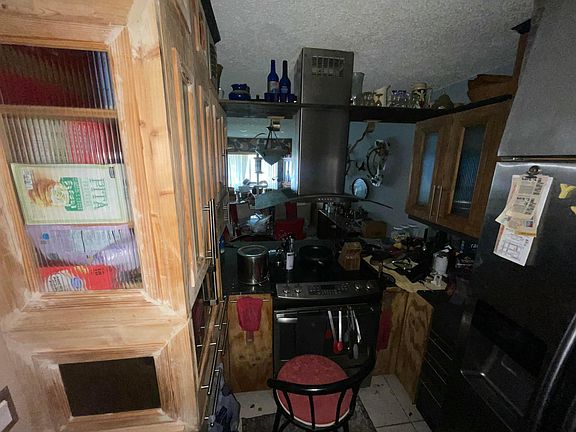 4th image of 3050 Sunrise Lakes Drive E #123