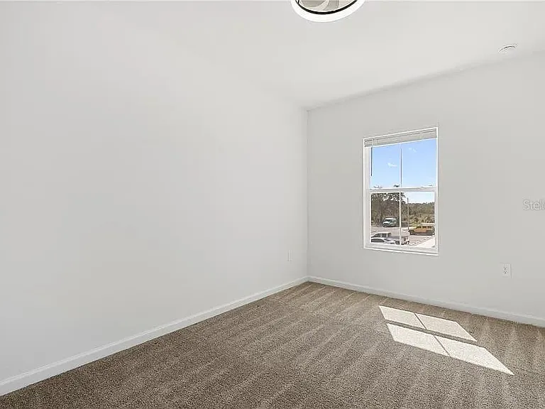 3334 Laurent Loop — Photo 13