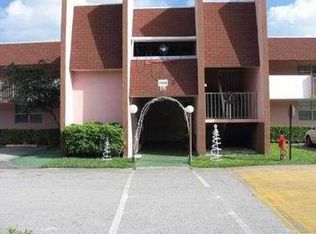 2990 NW 46th Ave APT 101A, Lauderdale Lakes, FL 33313