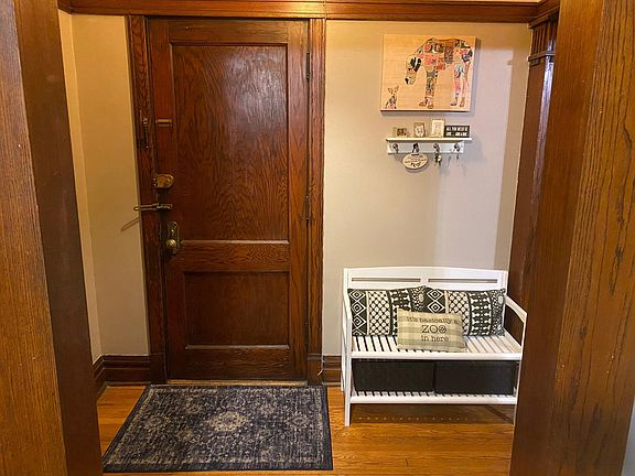 2nd image of 4341 N Damen Ave APT 3W