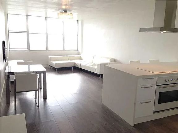 4th image of 7441 Wayne Ave APT 15N