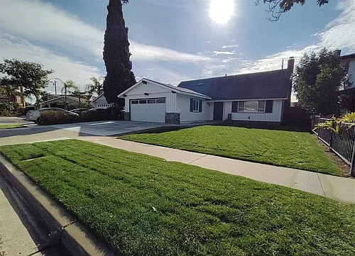 1567 W Pacific Pl Photo 1