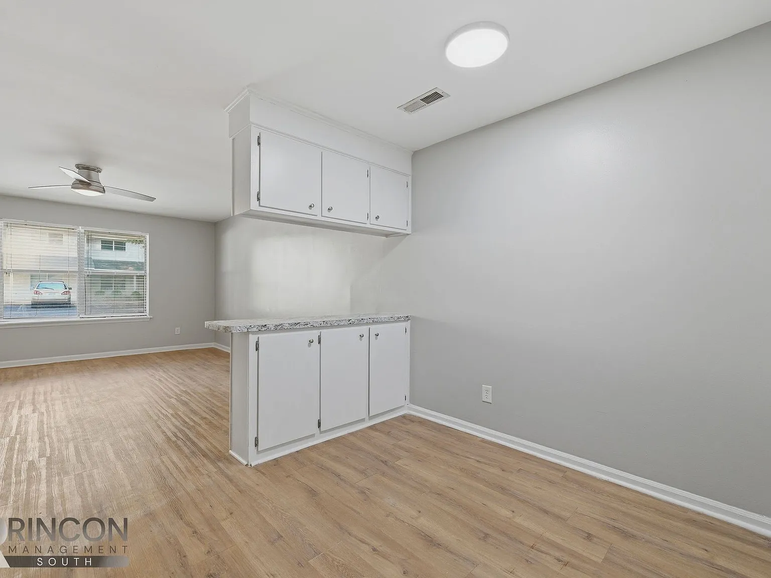 Move-In Specials — Photo 4